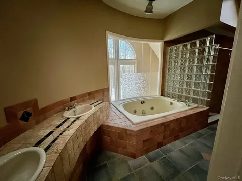 22 Troutbeck Crescent Amenia NY 12501