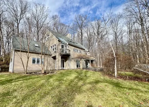 22 Troutbeck Crescent Amenia NY 12501