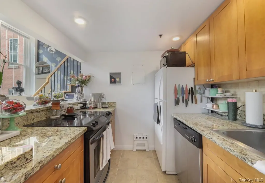 2409 Villa At The Woods Peekskill NY 10566