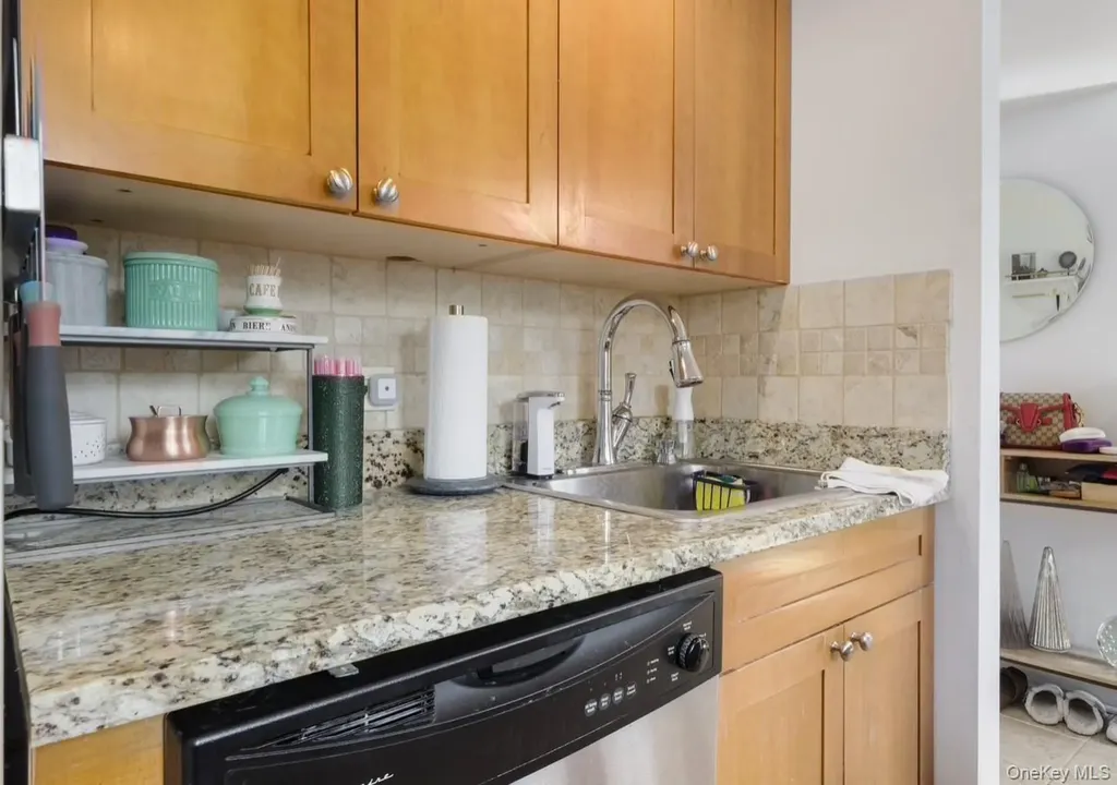 2409 Villa At The Woods Peekskill NY 10566