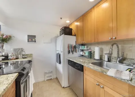 2409 Villa At The Woods Peekskill NY 10566