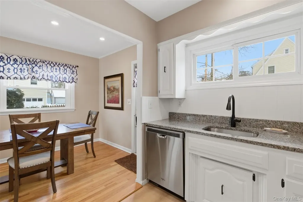 93 Smith Avenue White Plains NY 10605