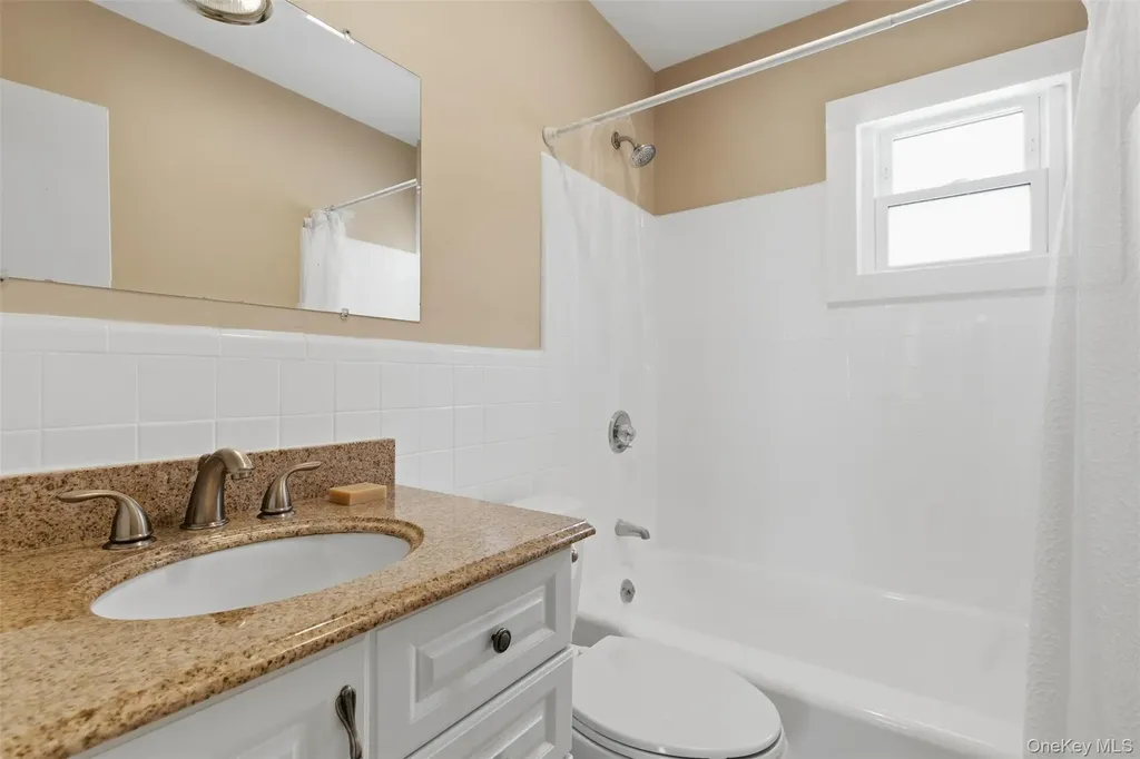 93 Smith Avenue White Plains NY 10605