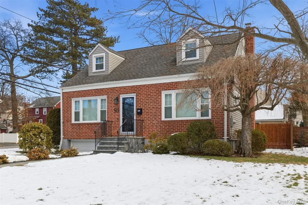 93 Smith Avenue White Plains NY 10605