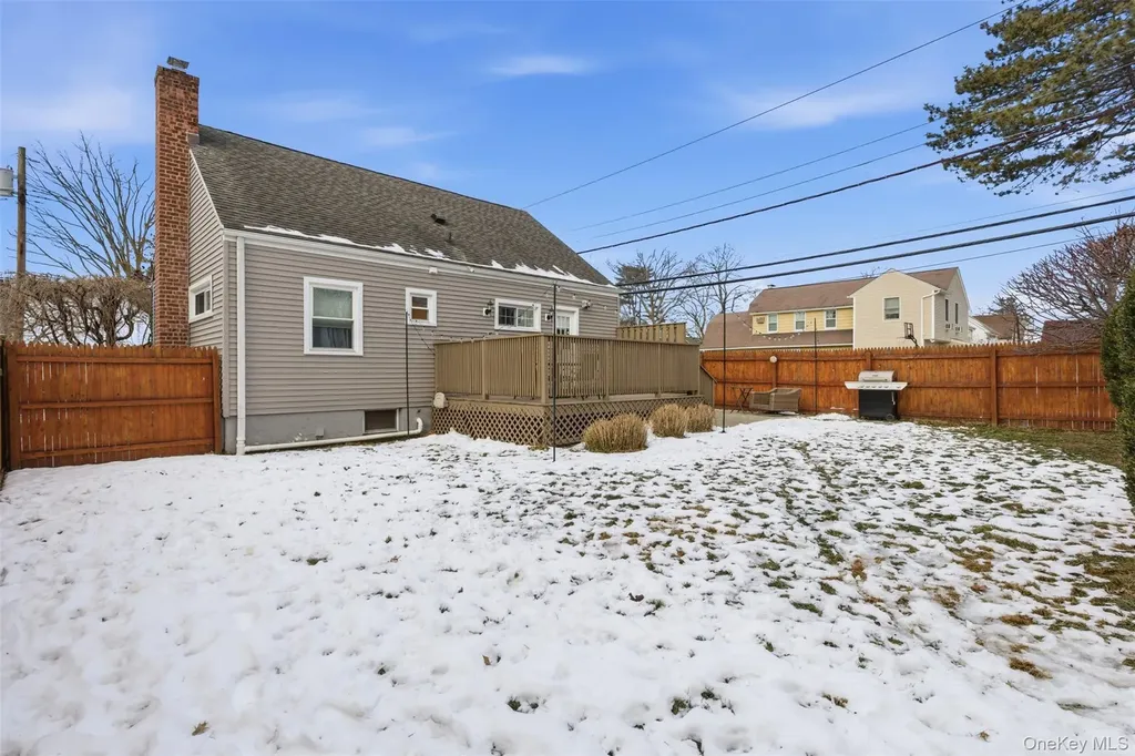 93 Smith Avenue White Plains NY 10605