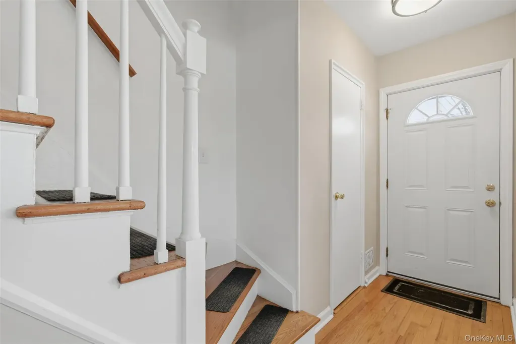 93 Smith Avenue White Plains NY 10605