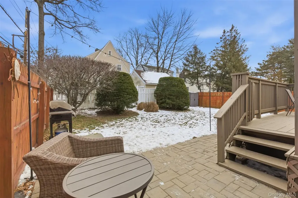 93 Smith Avenue White Plains NY 10605