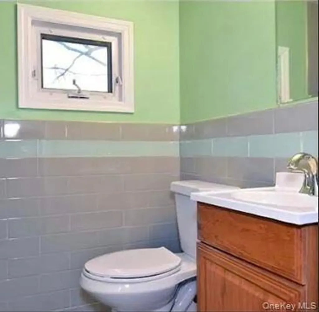102 Applegate Drive Central Islip NY 11722