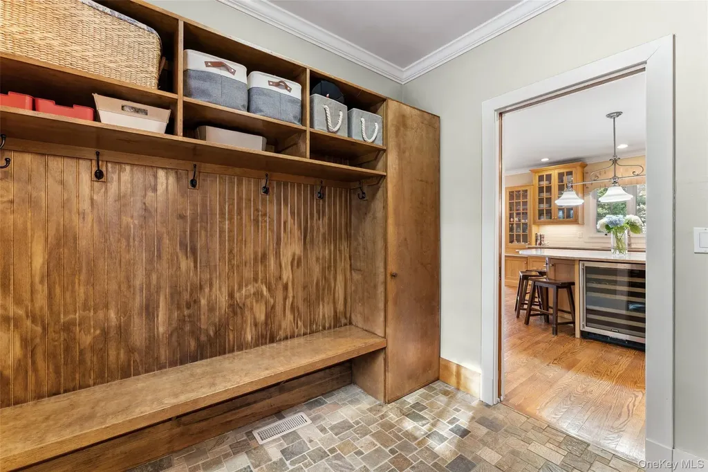 1 Elmdorf Drive Scarsdale NY 10583