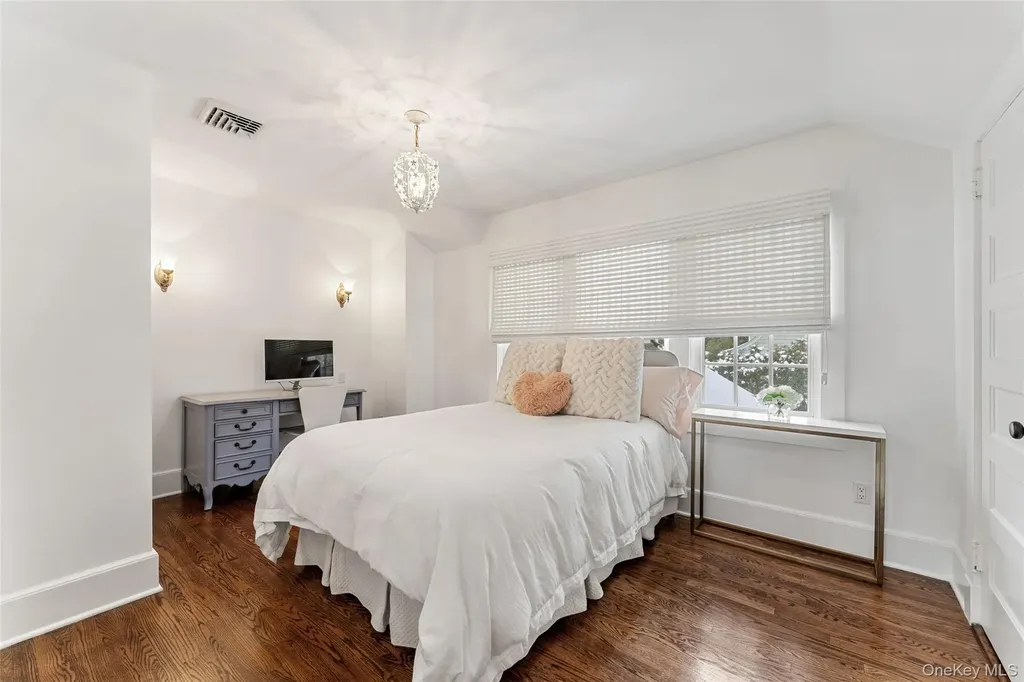 1 Elmdorf Drive Scarsdale NY 10583