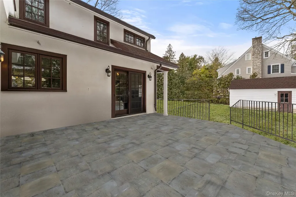 1 Elmdorf Drive Scarsdale NY 10583