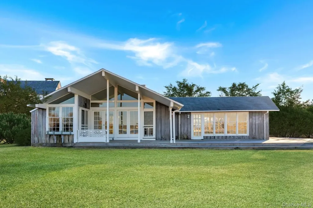 1 Waters Edge Drive Quogue NY 11959
