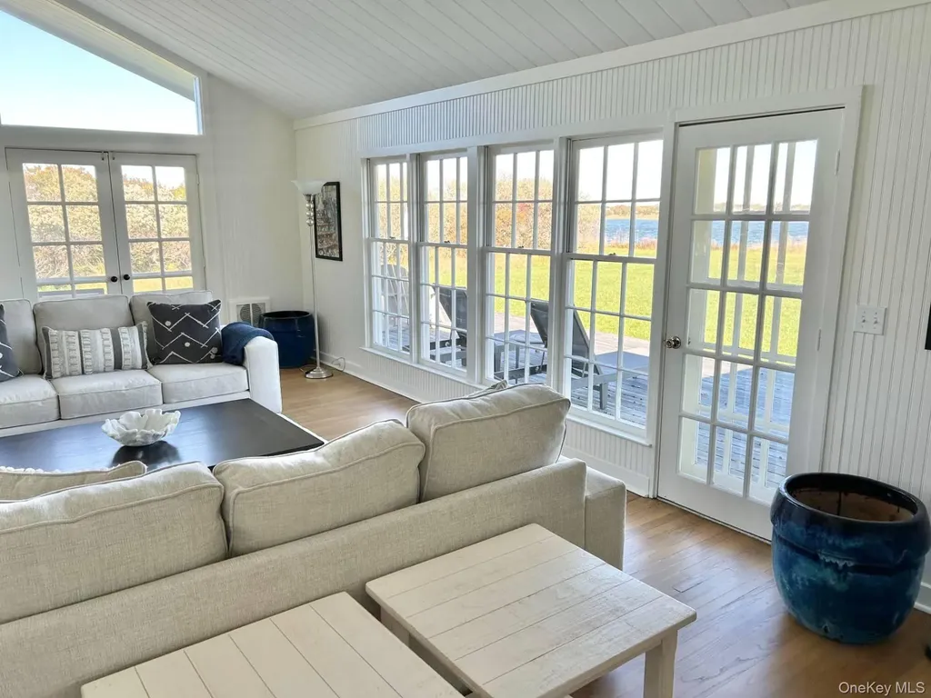 1 Waters Edge Drive Quogue NY 11959