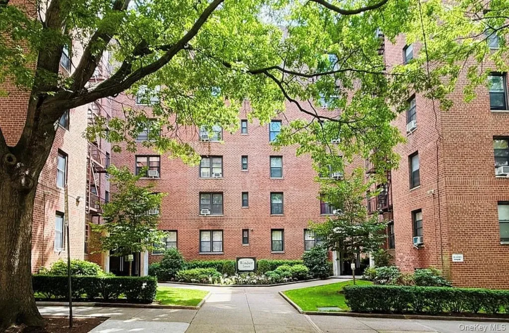 2 Windsor Terrace White Plains NY 10601