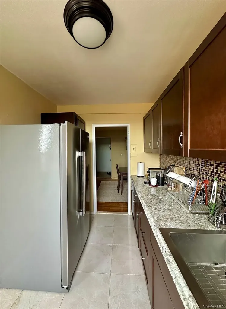 2 Windsor Terrace White Plains NY 10601