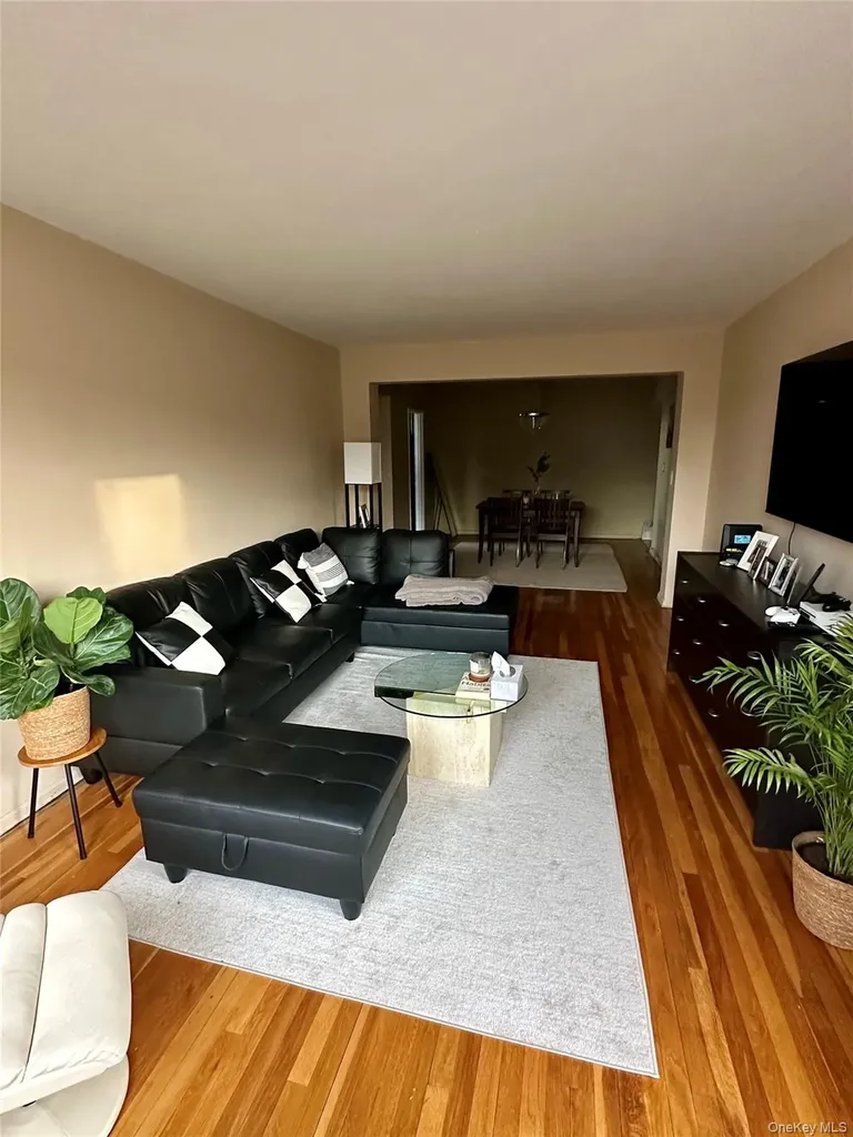 2 Windsor Terrace White Plains NY 10601
