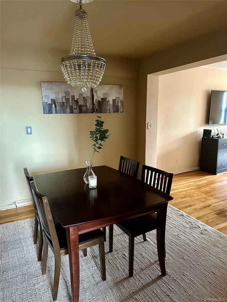 2 Windsor Terrace White Plains NY 10601