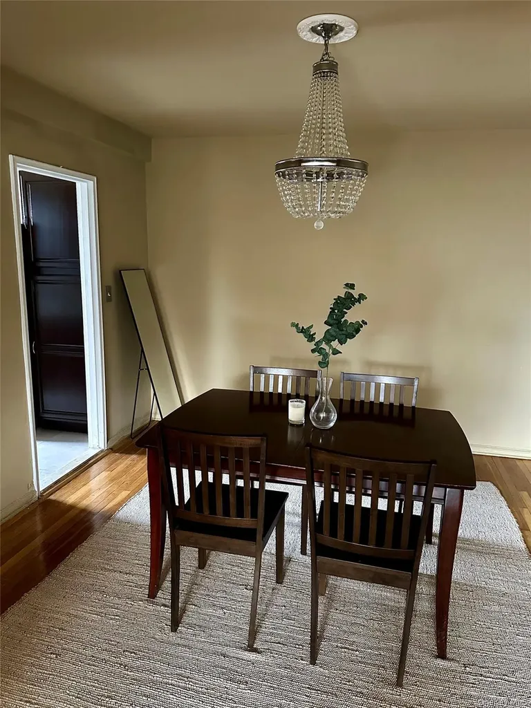 2 Windsor Terrace White Plains NY 10601