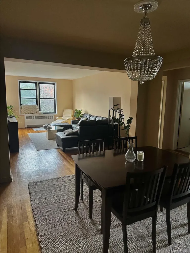2 Windsor Terrace White Plains NY 10601