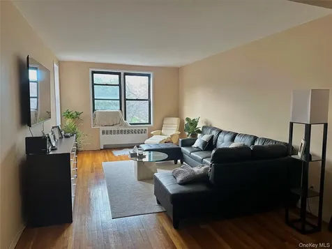 2 Windsor Terrace White Plains NY 10601