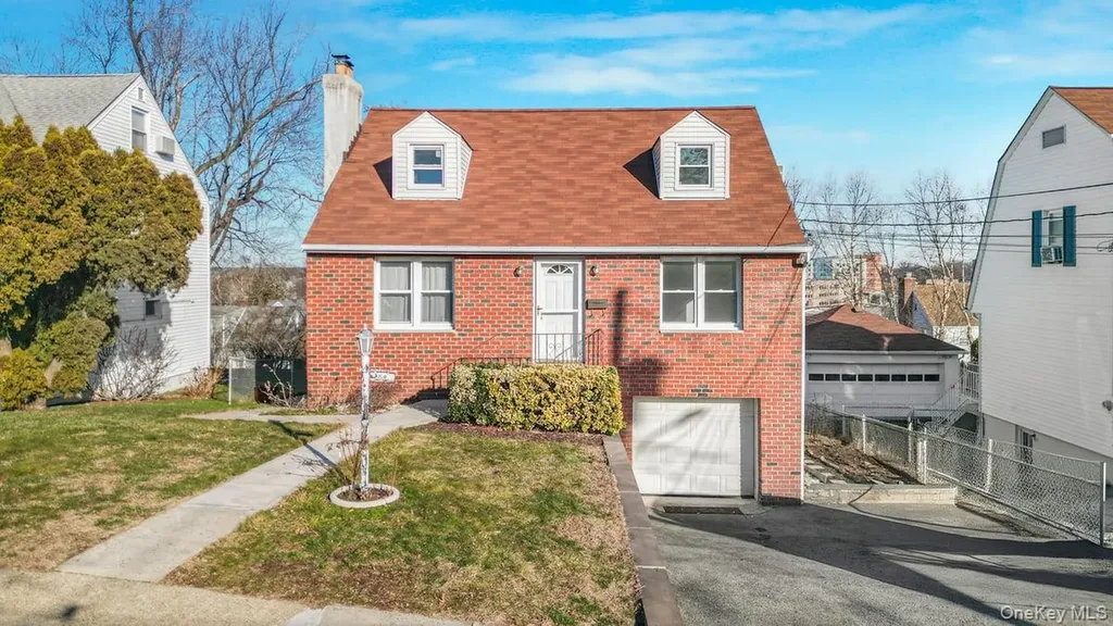 54 Staunton Street Yonkers NY 10704