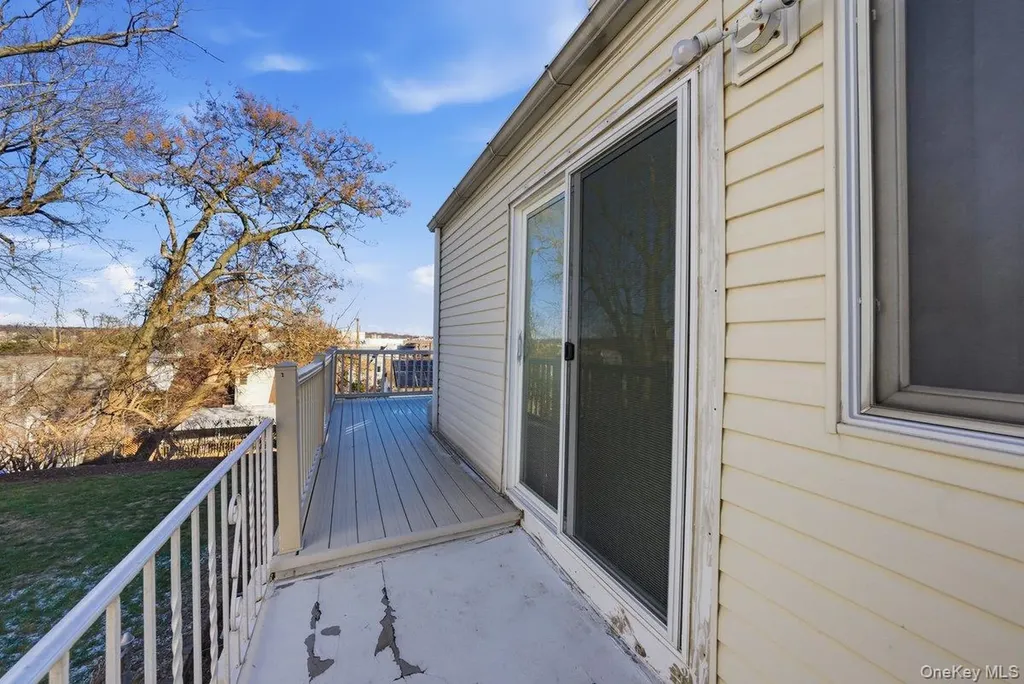 54 Staunton Street Yonkers NY 10704