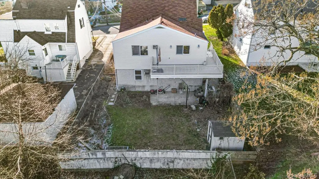 54 Staunton Street Yonkers NY 10704