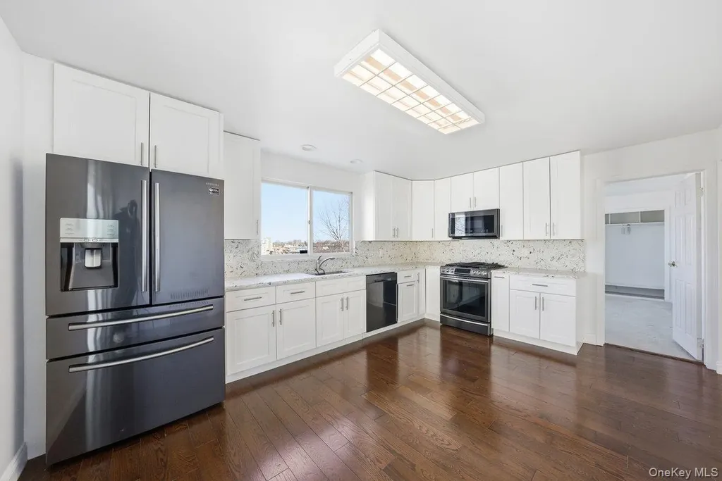 54 Staunton Street Yonkers NY 10704