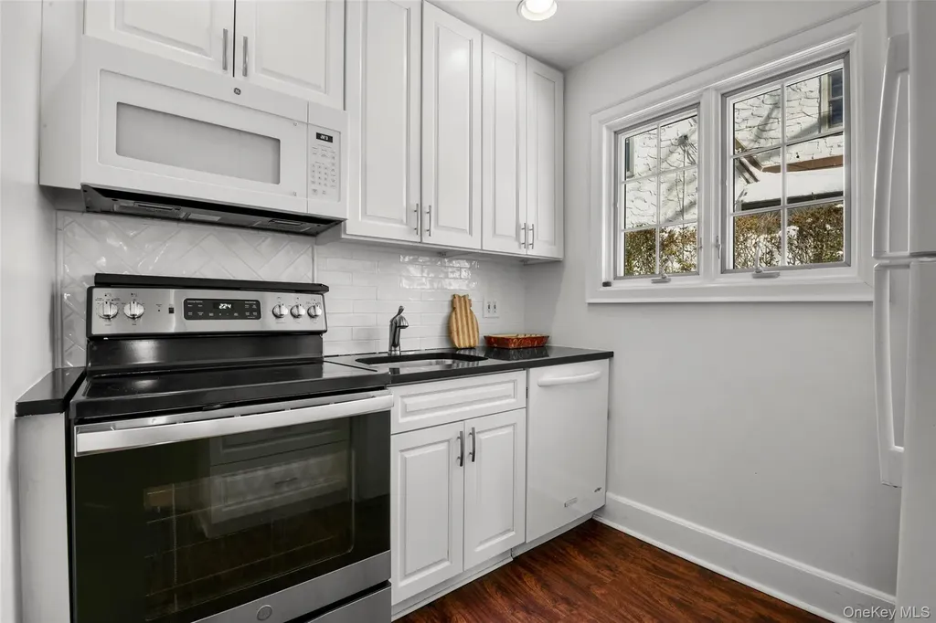 1114 Washington Avenue Pelham NY 10803
