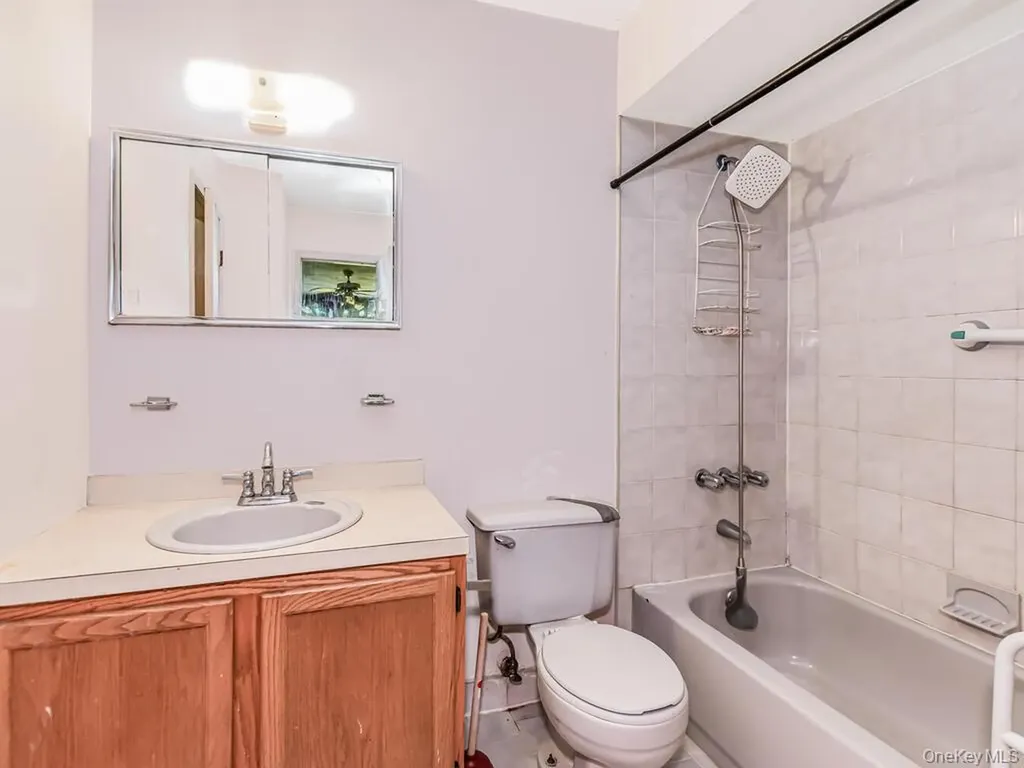 1567 Longfellow Avenue Bronx NY 10460