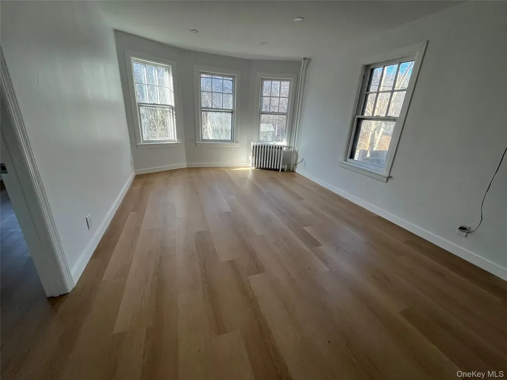 2694 Route 9w Saugerties NY 12477
