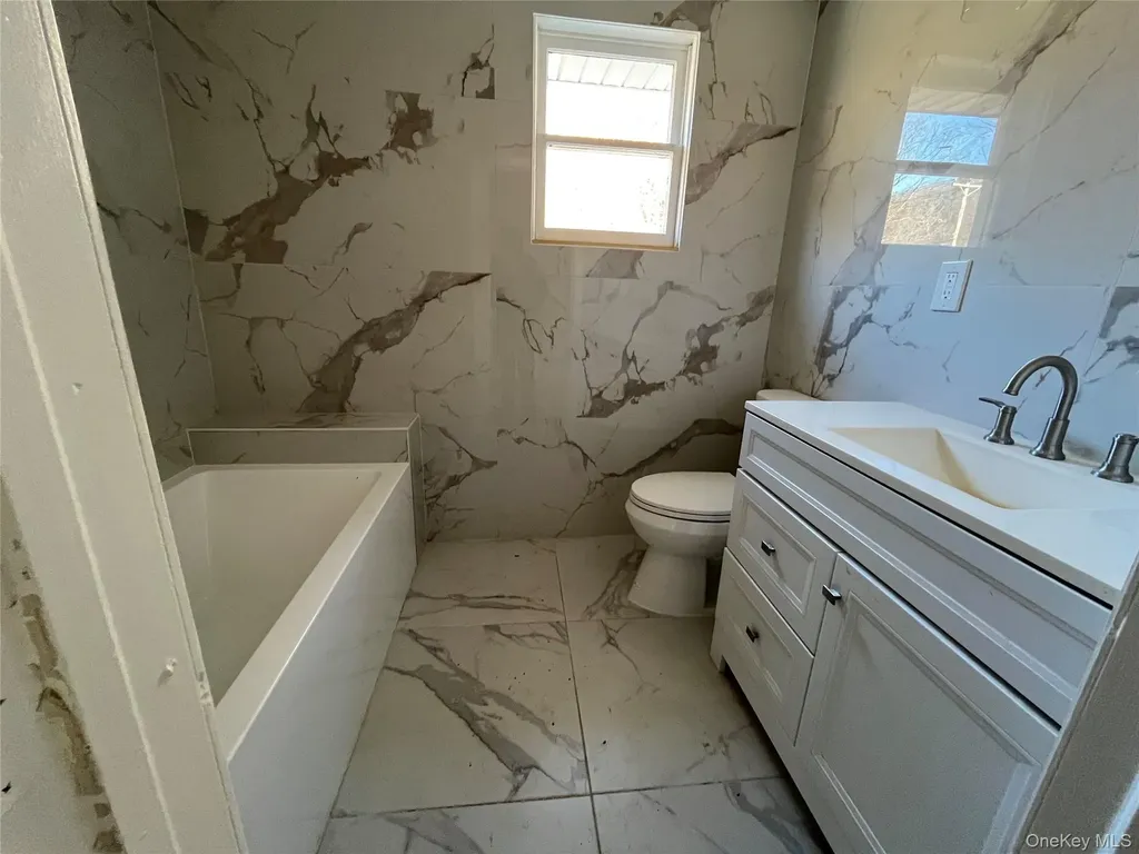2694 Route 9w Saugerties NY 12477