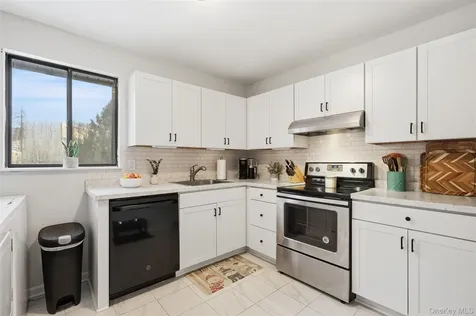 514 Vista On The Lake Carmel NY 10512