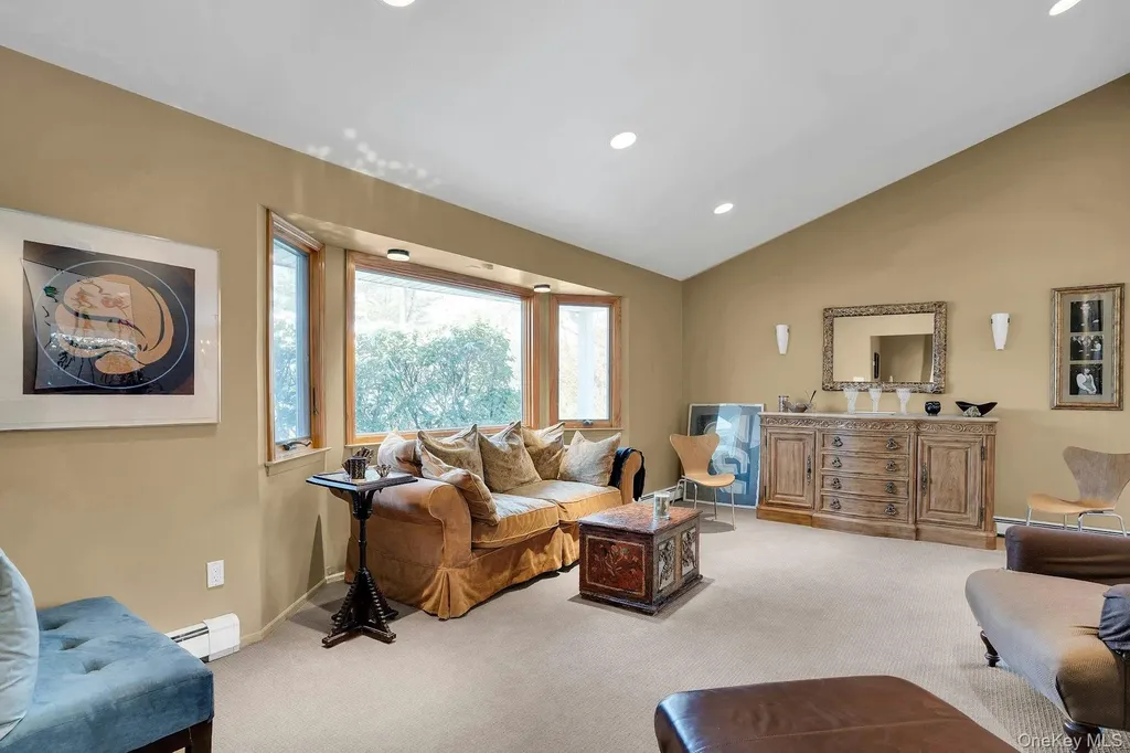 48 Randolph Drive Dix Hills NY 11746