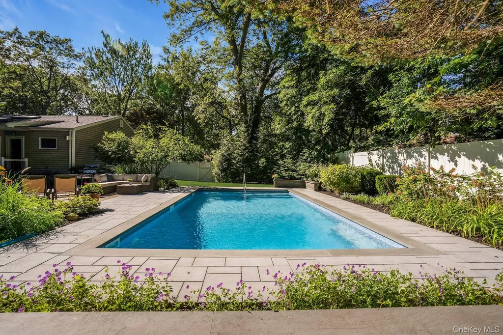 48 Randolph Drive Dix Hills NY 11746