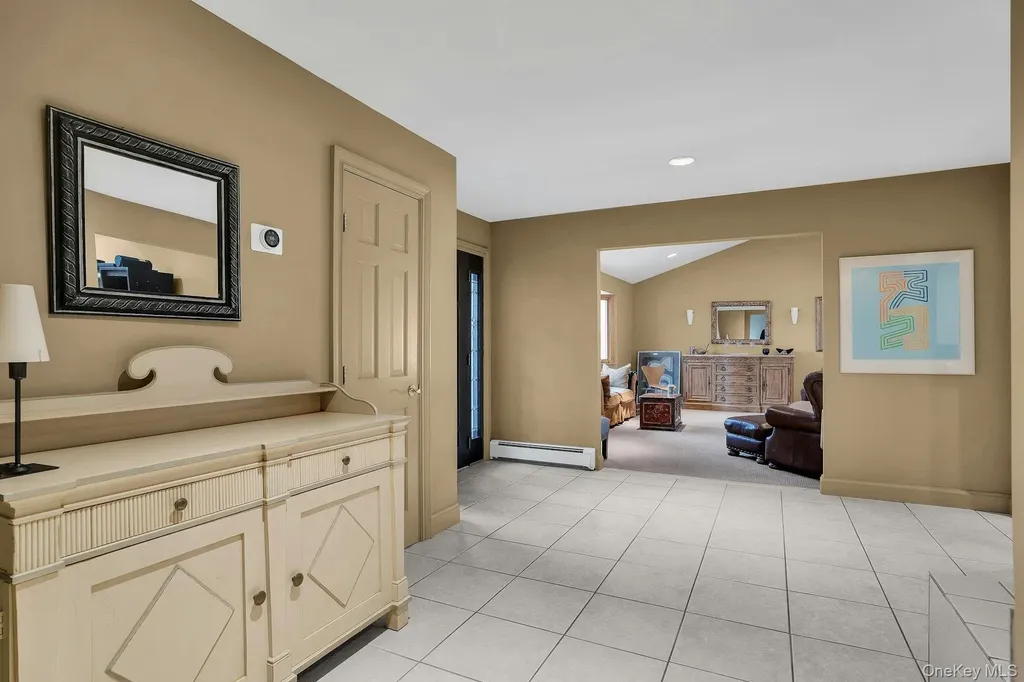 48 Randolph Drive Dix Hills NY 11746