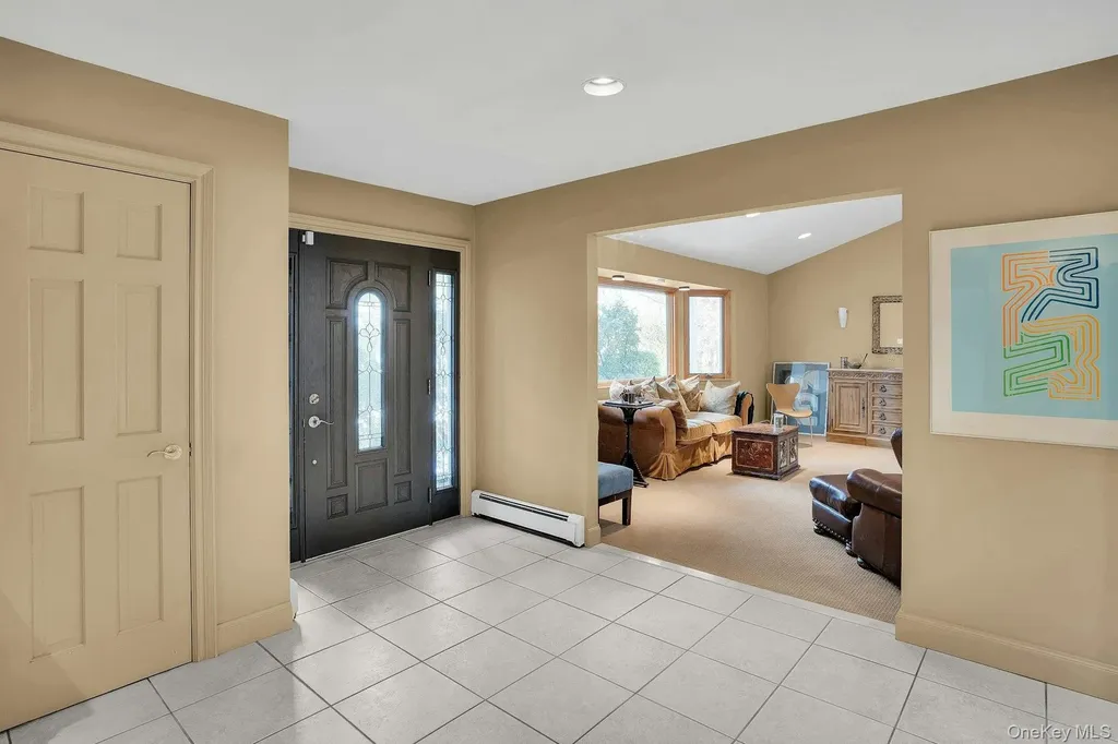 48 Randolph Drive Dix Hills NY 11746