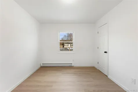 818 Meade Avenue Bellport NY 11713