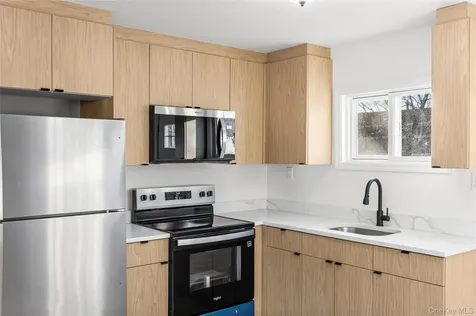 818 Meade Avenue Bellport NY 11713