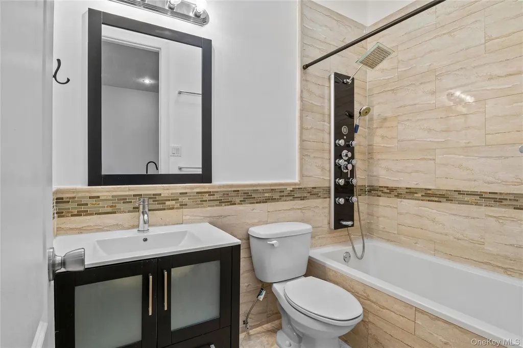 255 Lincoln Avenue Brooklyn NY 11208