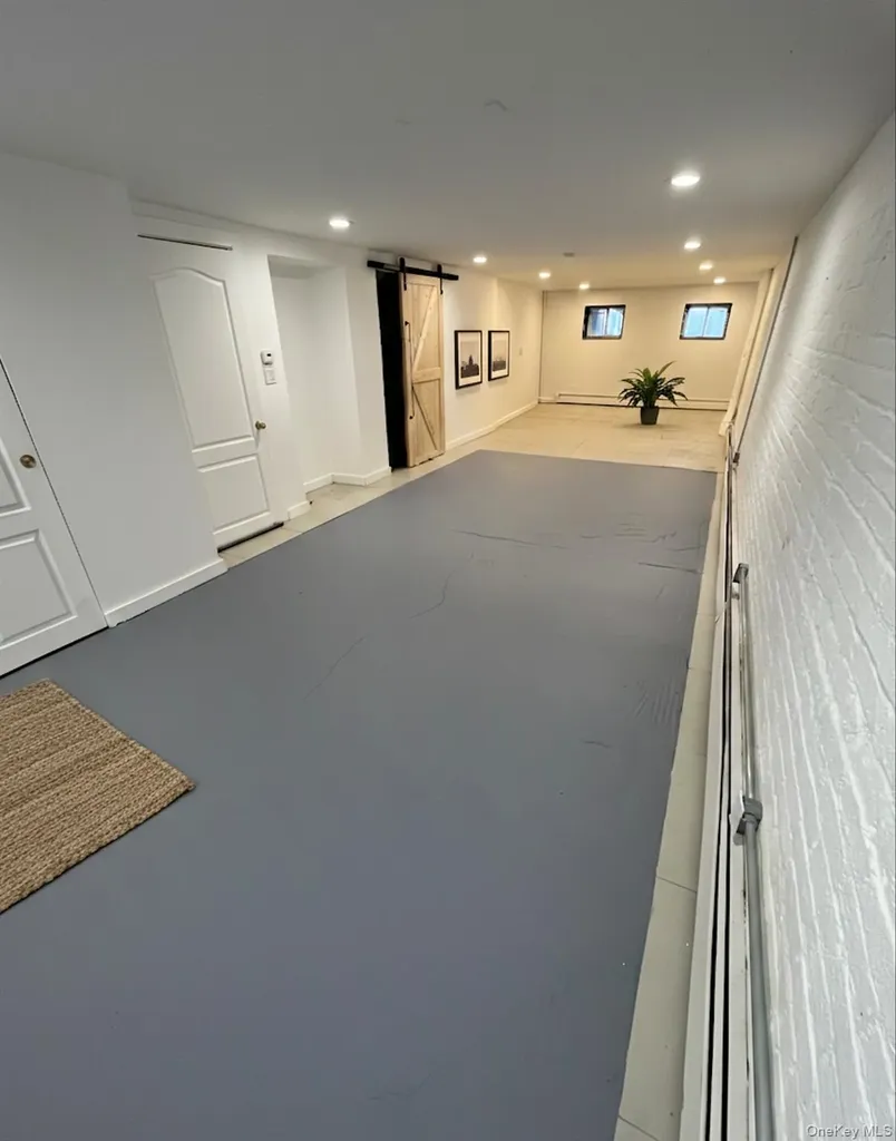 255 Lincoln Avenue Brooklyn NY 11208