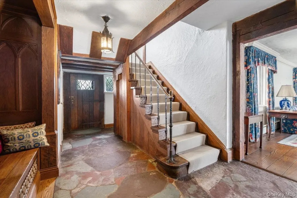 3 Cedar Island Larchmont NY 10538