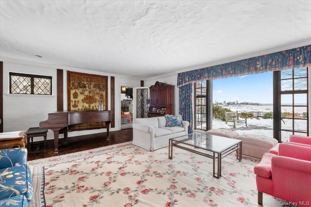 3 Cedar Island Larchmont NY 10538