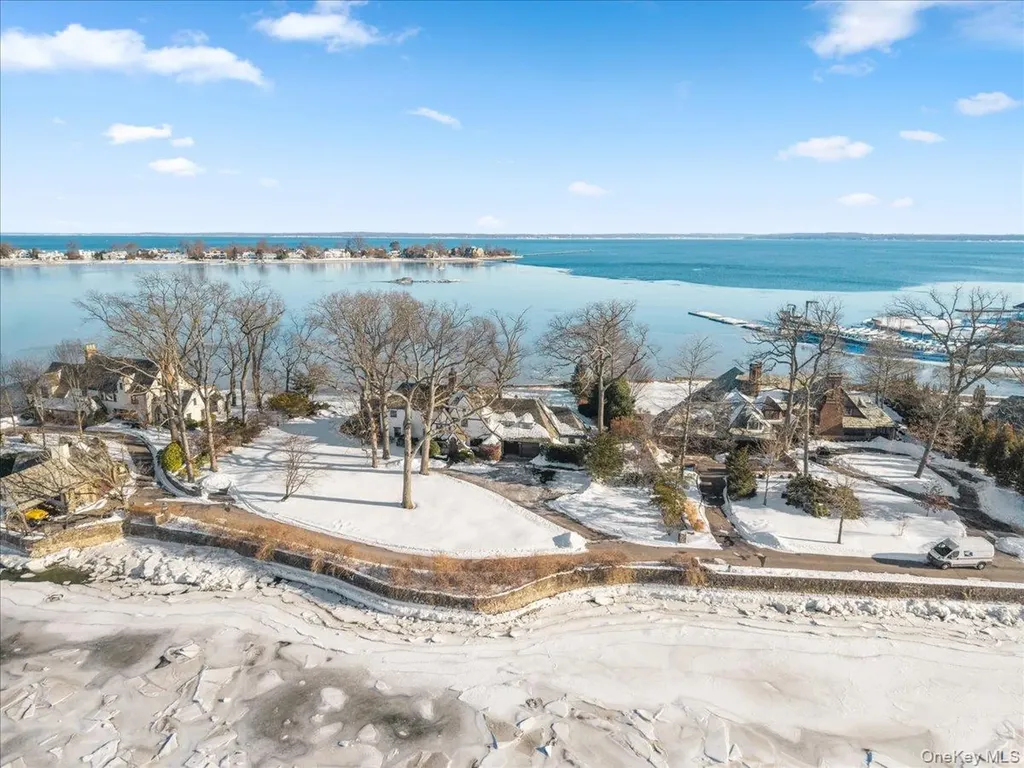 3 Cedar Island Larchmont NY 10538
