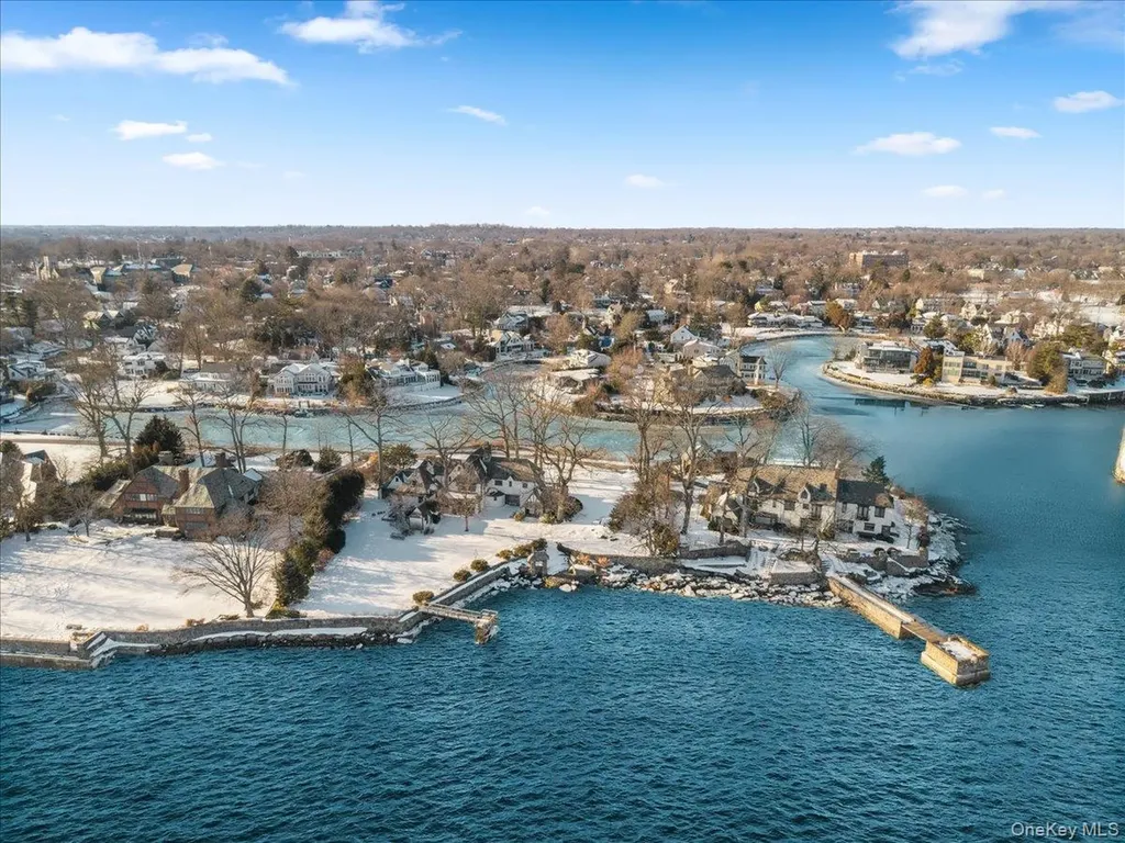 3 Cedar Island Larchmont NY 10538