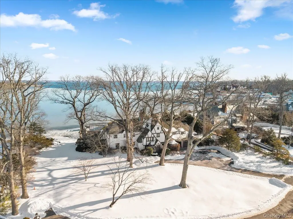 3 Cedar Island Larchmont NY 10538