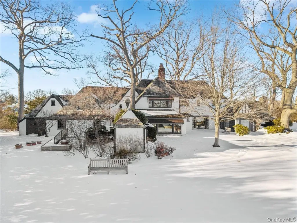 3 Cedar Island Larchmont NY 10538