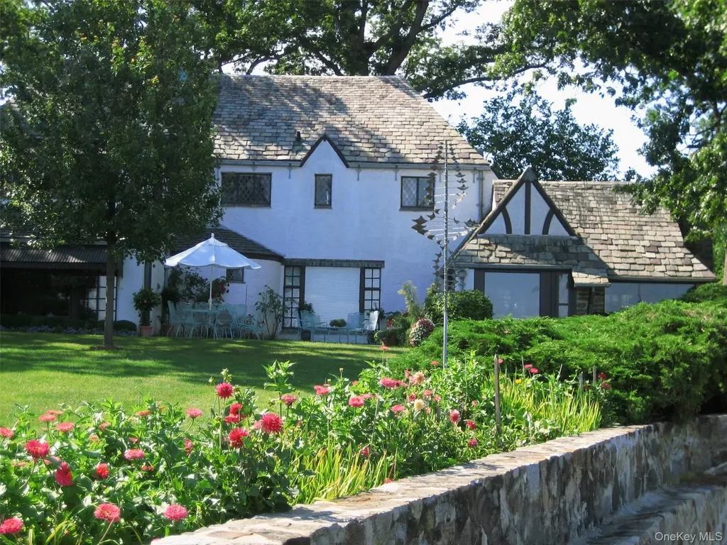 3 Cedar Island Larchmont NY 10538