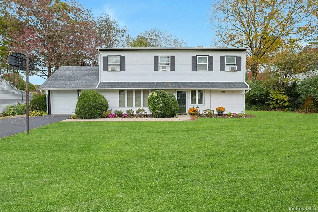 32 Lambert Lane New Rochelle NY 10804