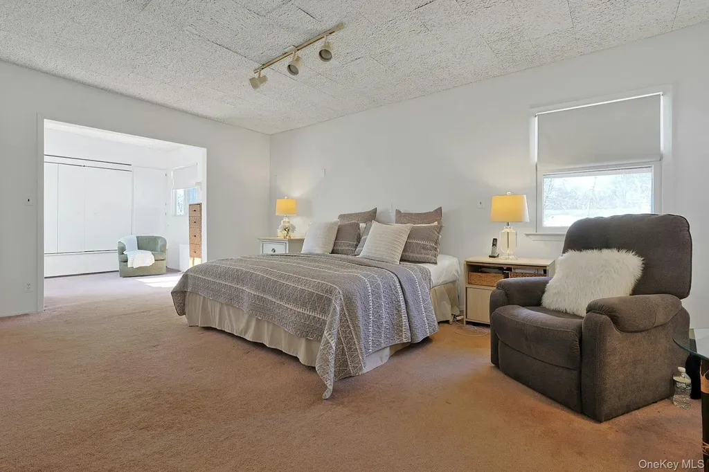 32 Lambert Lane New Rochelle NY 10804